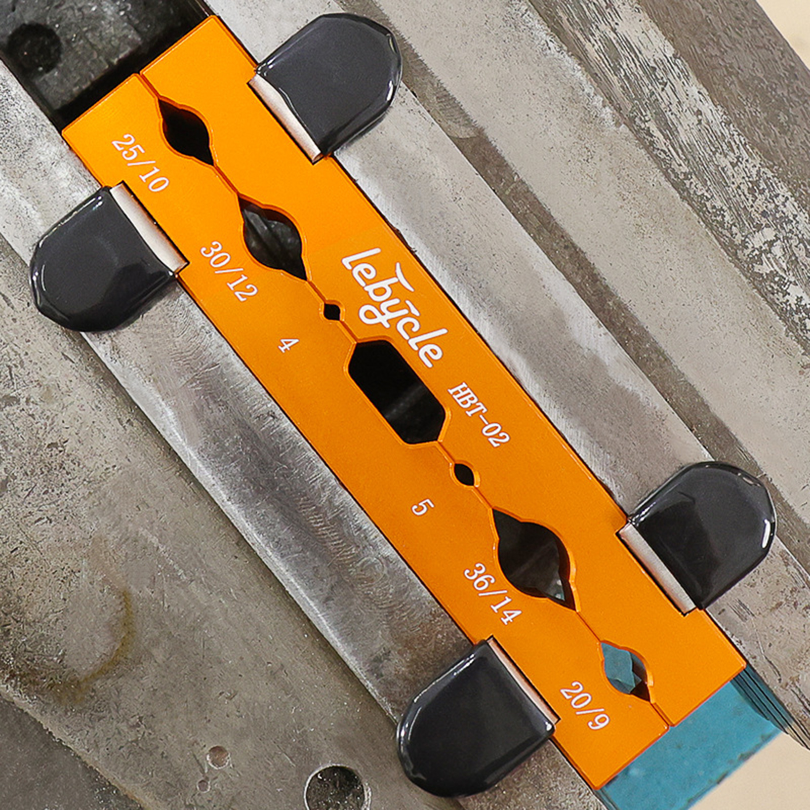 Magnetic Vise Insert Clamp Holder Bike Hub Seatpost Pedals Axles Spindles Vise 5-36mm Opening Jaw Protect Pad Parts