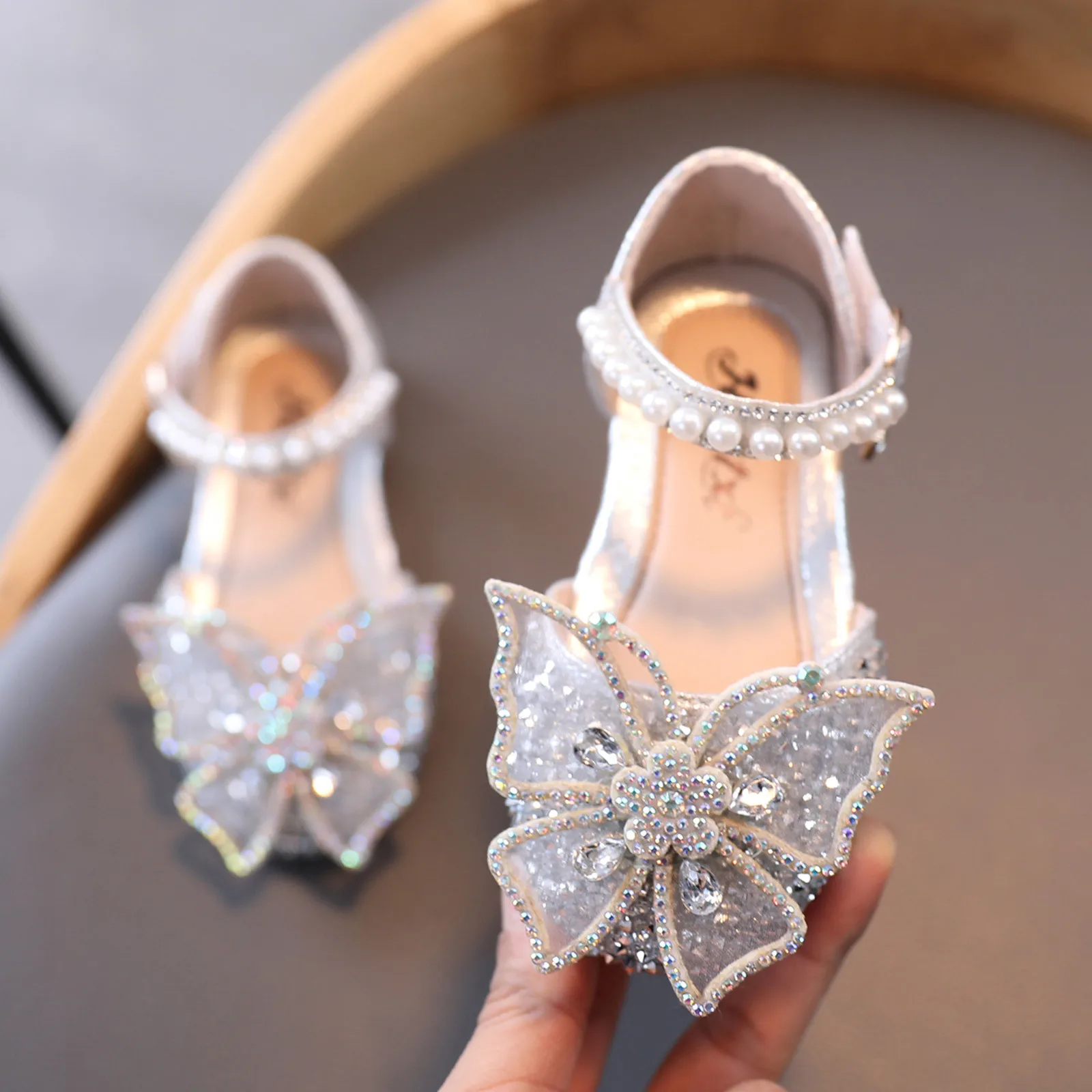 child shoes girl 1-11 Years Teen Girls Sequin Shoes Lace Bow Kids Girls Cute Pearl Princess Dance Single Casual Shoe Children Party Wedding Shoes girls shoes