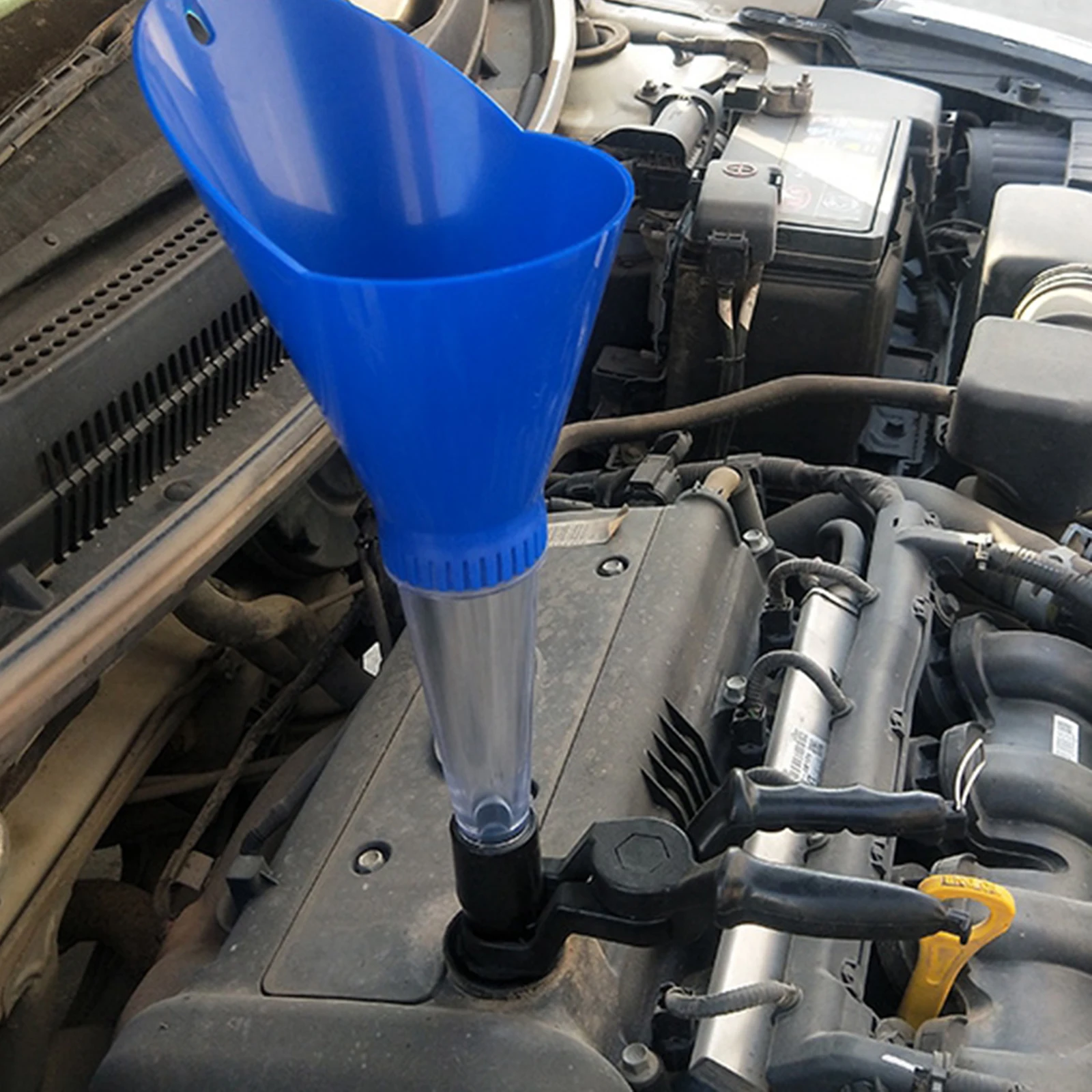 Plastic Universal Car Engine Oil Funnel Kit Avoid Spills Easy To Clean