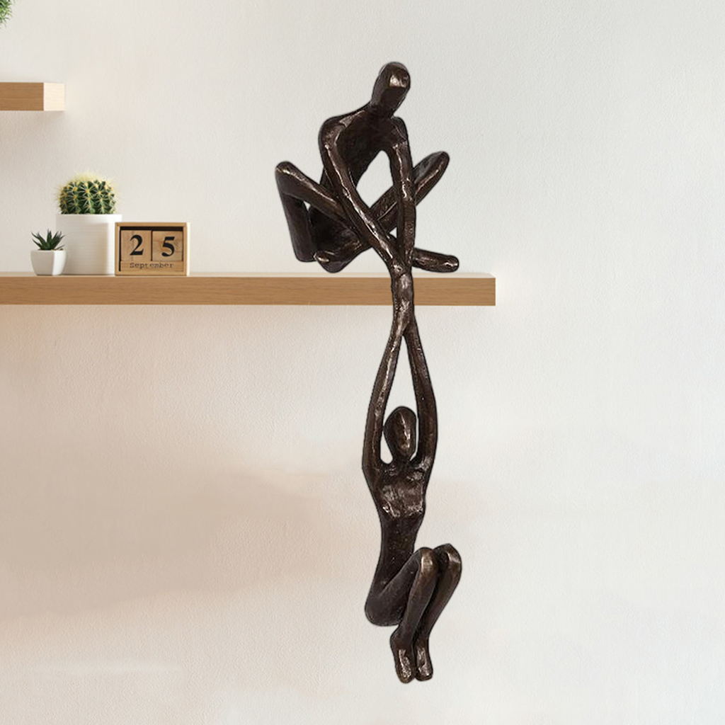 Contemporary Resin Shelf Decor Sculpture Man Lifting Woman from Edge, Living Room TV Shelf Indoor Outdoor Wedding Ornaments