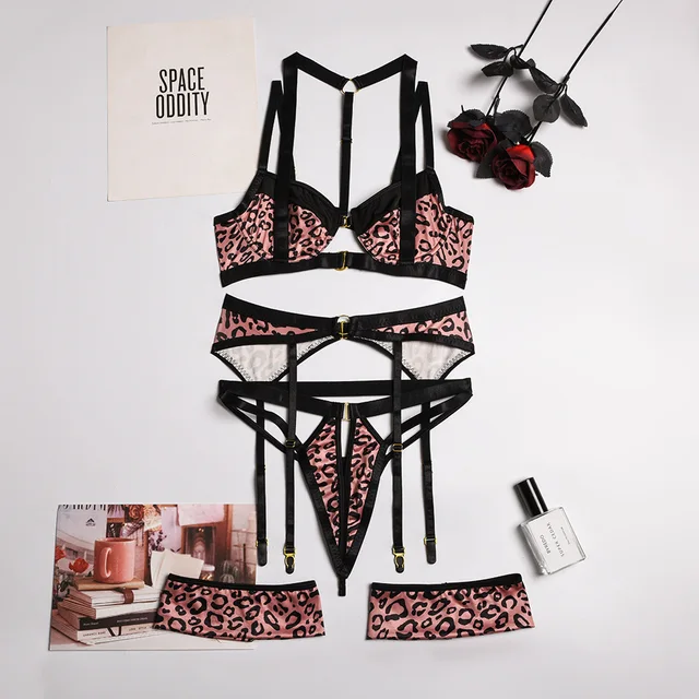 Leopard Print Pom-Pom Beanie – Kiss Me Lingerie