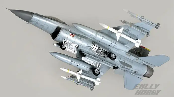 *New* 61098 F-16CJ Block 50 Fighting Falcon TAMIYA 1/48 plastic model kit 