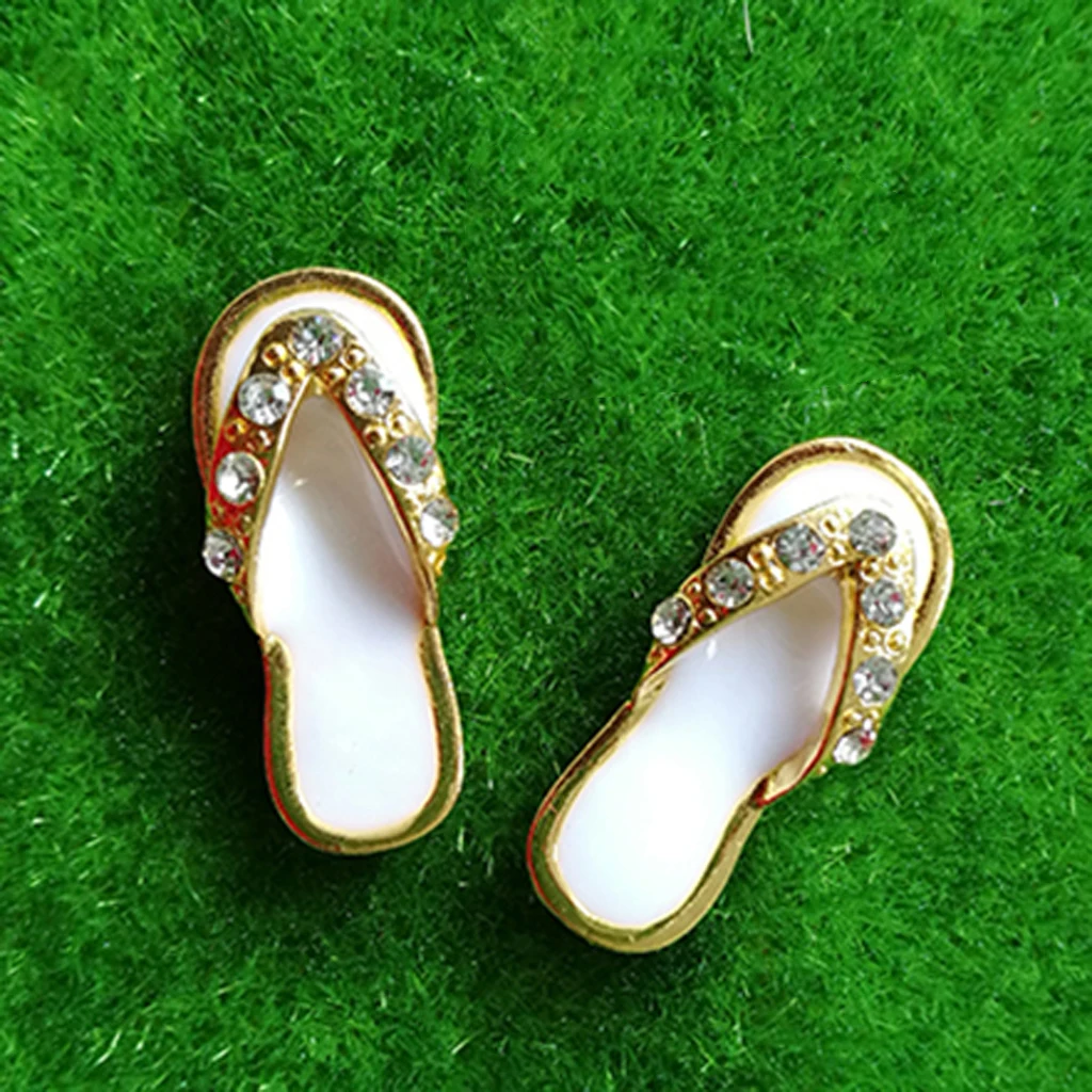 1:12 Dollhouse Miniature Metal Slippers Shoes People Figures Accessories