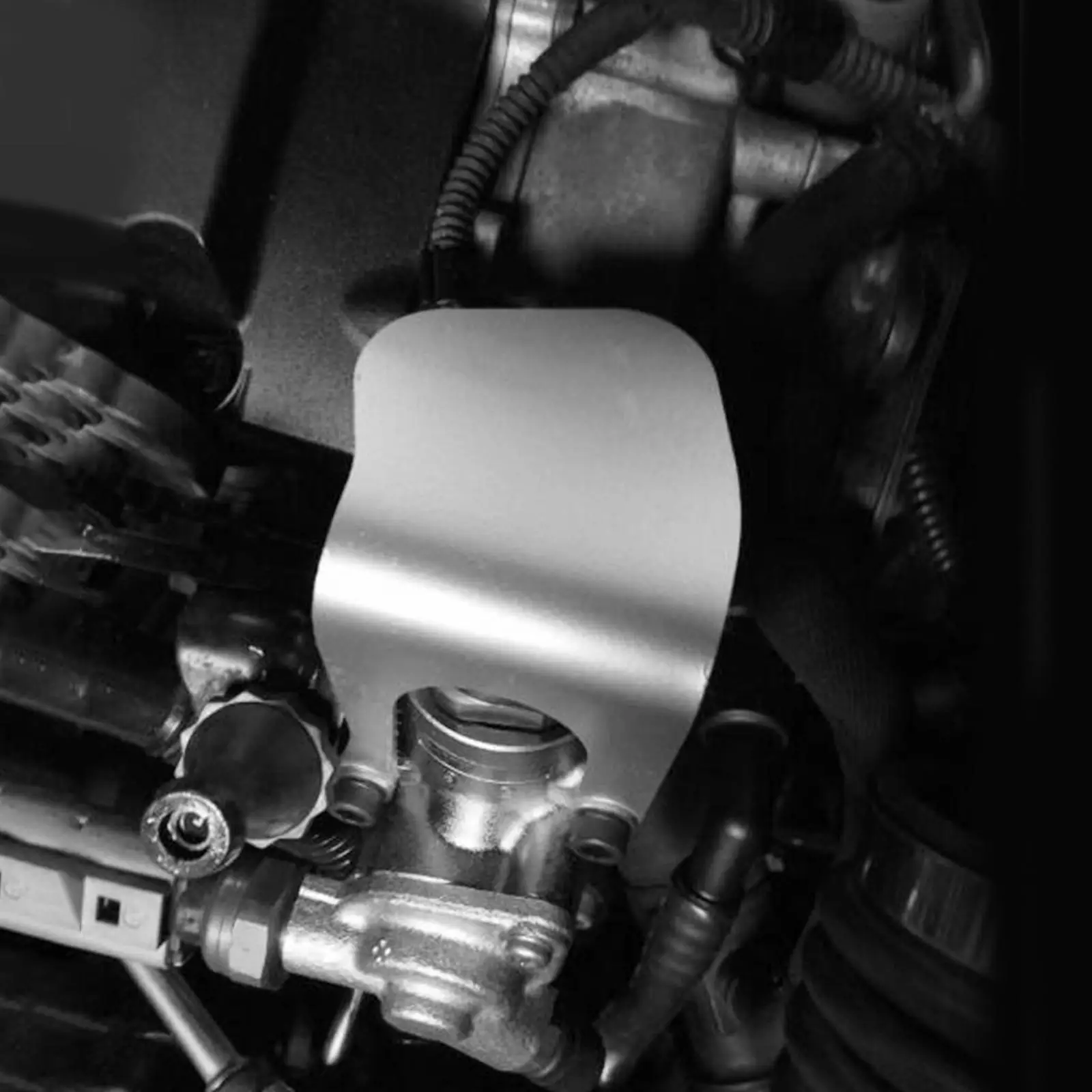 Hpfp Sensor Guard Protection High Pressure Vehicle Parts Iron Black Sensor Cover Fit for Audi A3 2.0 Tfsi AL0134 Fuel Pump