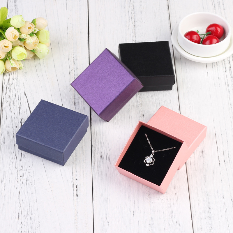 色とりどりのジュエリーボックス7x7x3cm,イヤリングを梱包するためのジュエリーボックス,ギフト用の段ボール箱,ジュエリーディスプレイ用の収納ボックス ,diy - AliExpress ホームガーデン 色とりどりのジュエリーボックス7x7x3cm,イヤリングを梱包するためのジュエリーボックス,ギフト用の段ボール箱,ジュエリーディスプレイ用の収納ボックス ,diy - AliExpress ホームガーデン