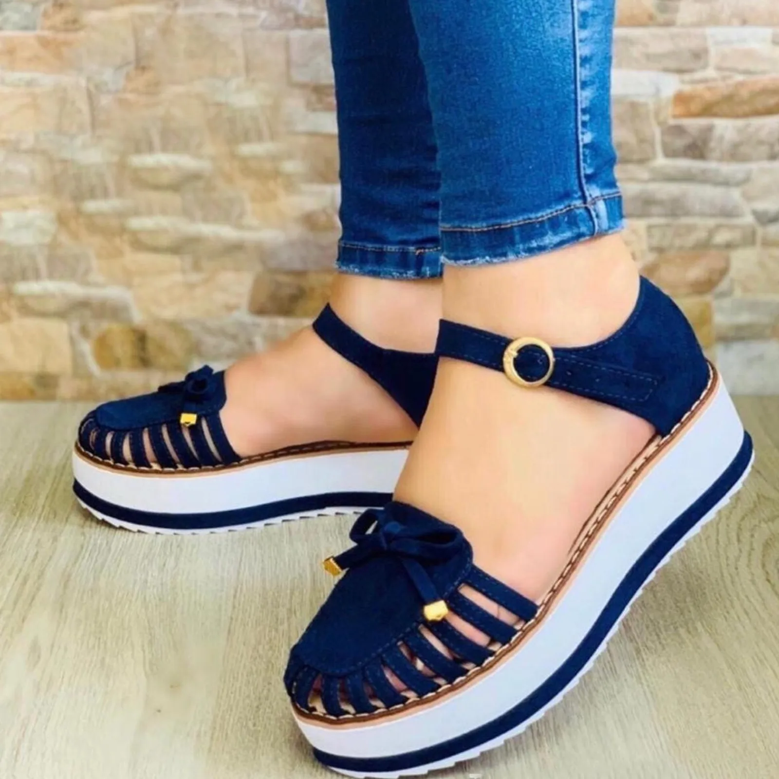 KAIXLIONLY Closed Toe Sandals Women Fashion Plus Size Casual Straw Shoes Baotou Buckle Strap Comfortable Soft Wedge Shoes 