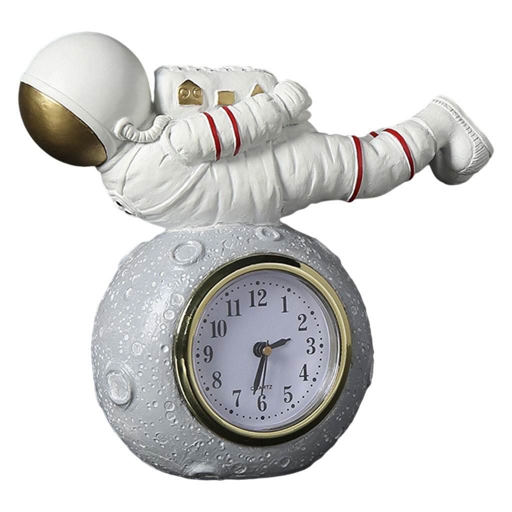 Astronaut Statue Alarm Clock Battery Power Office Home Desktop Alarm Clock Watch Resin Modern Sculpture Desk Ornaments