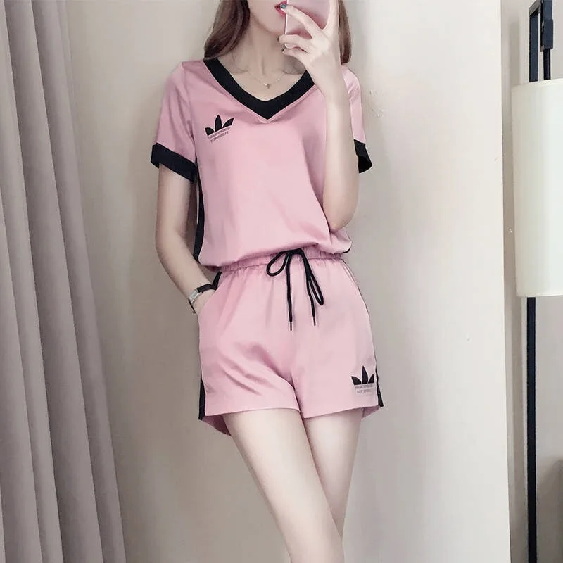 Casual sports suit women's summer wear 2021 new fashion loose shorts V-neck thin running trend two-piece suit womens suit set