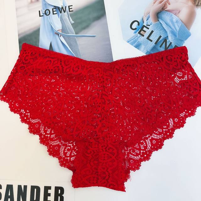 New Women Underwear Sexy Lace Panties Fashion Hollow Out Comfort Briefs  Panty Med Waist Seamless Underpants Female Lingerie