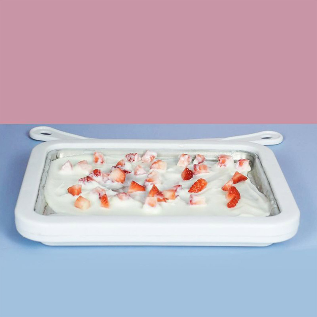 Mini Ice Cream Maker Instant Ice Cream Rolled Pan with 2 Spatulas Sweet Spot Sorbet Frozen Yogurt Homemade Machine