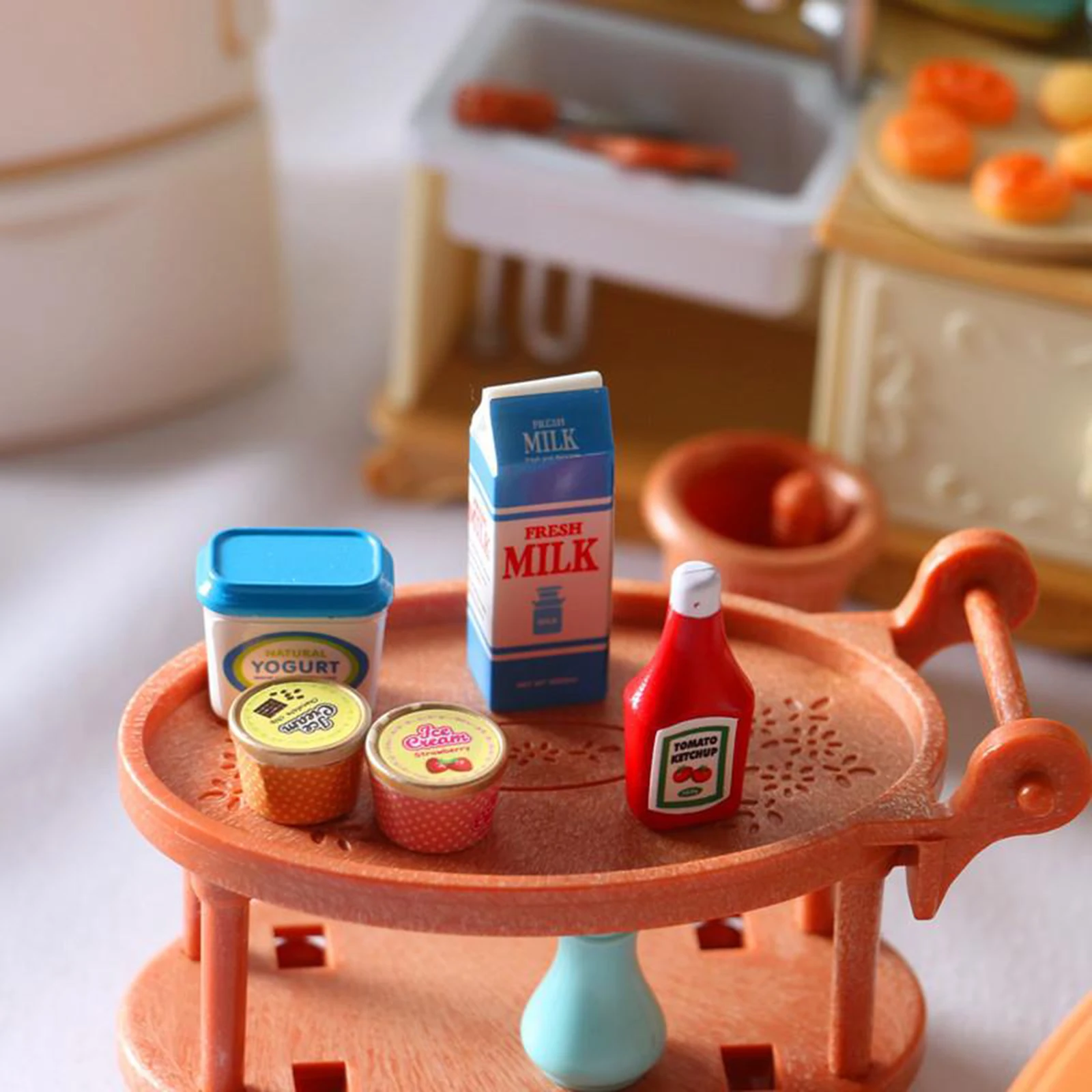 1:12 Scale Dollhouse Miniature Tomato Sauce, Milk, Yogurt with 2 Pieces