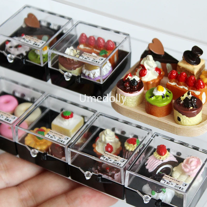 1.12 échelle tranches de gâteau sur une plaque en céramique Accessoire Maison Poupées Miniature SC3 