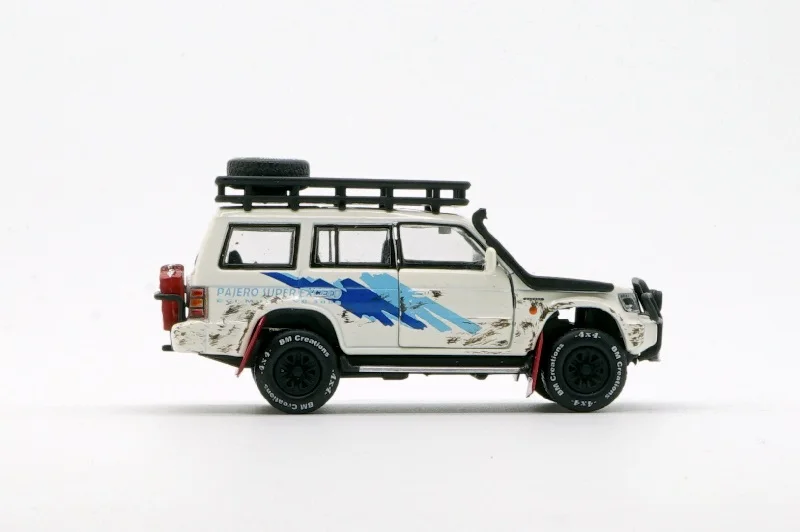 Details about   BM Creations 1:64 Mitsubishi 3rd Gen Pajero LHD/RHD Jungle Pack Diecast Car 