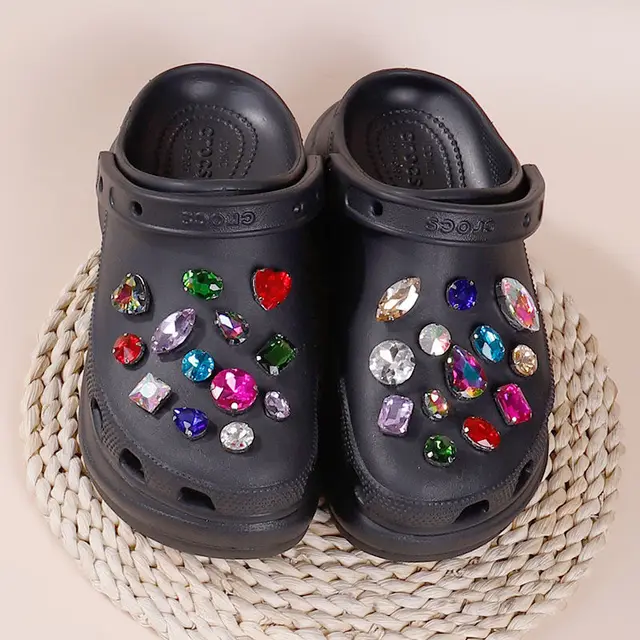 NEW Fashion Shoes Charms Designer Croc Charms Bling Rhinestone Girl Crystal  Diamond Gem Decoration Metal Pearl Crown Accessories - AliExpress