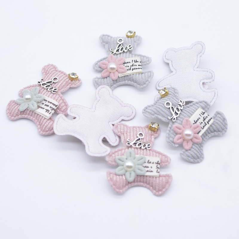 10 Stück 35 x 43 mm gepolsterter Stoffbär mit Perlenschleife, Strass-Applikationen für DIY-Kleidung, Hut, Leggings, Kopfbedeckung, Schuhe, Nähflicken – Detail 3