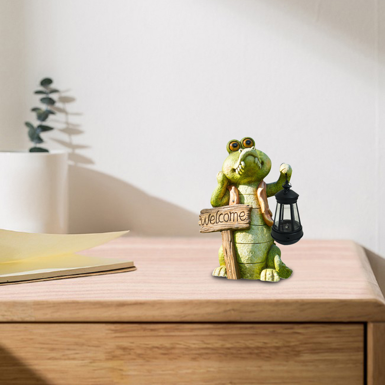Resin Crocodile Alligator With Solar LED Light Garden Dwarf Statue Ornaments Garden Decoration Outdoor Gift For Kids