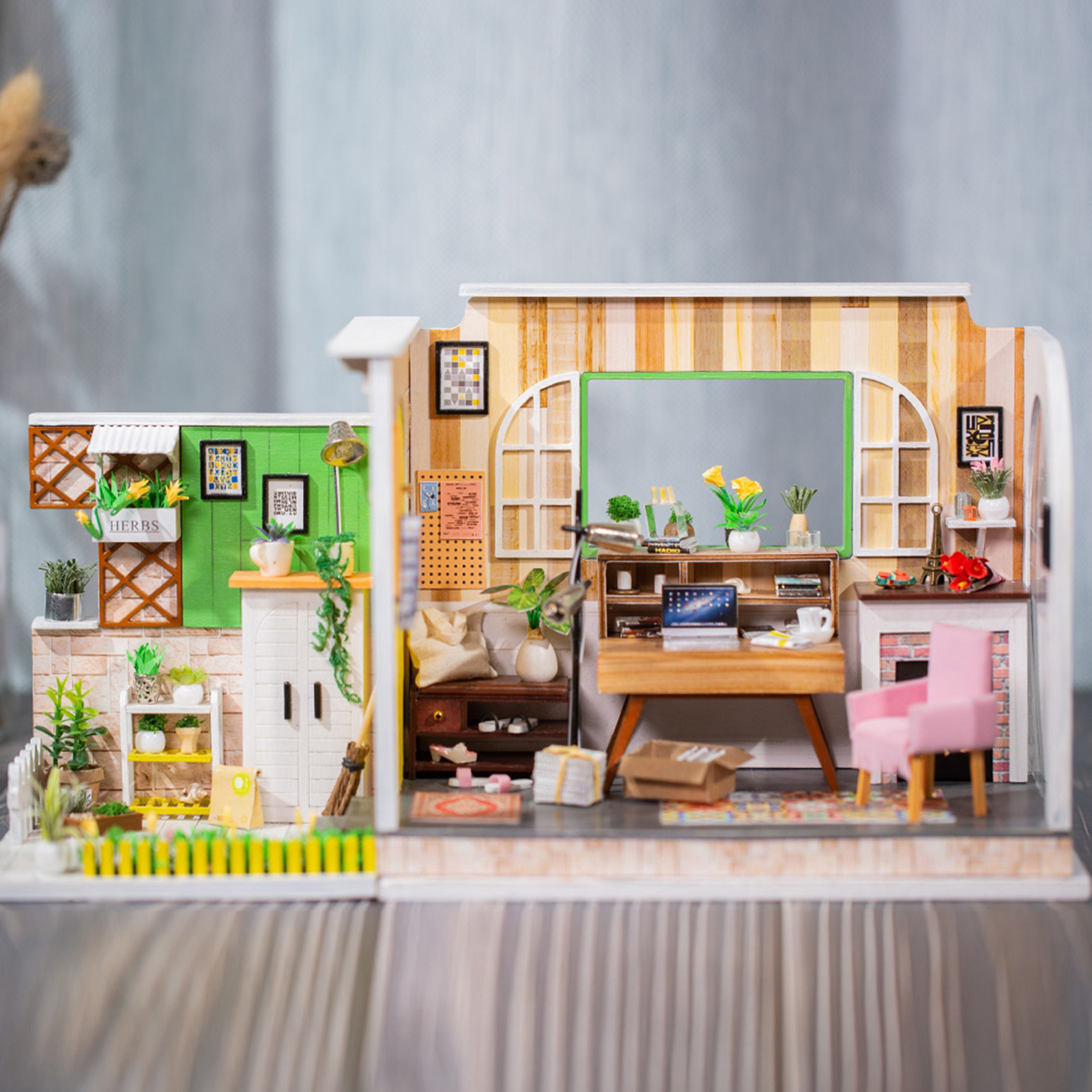 3D Dollhouse Miniature with Furniture, DIY House Kit with Display Case 1:24 Scale Creative Room