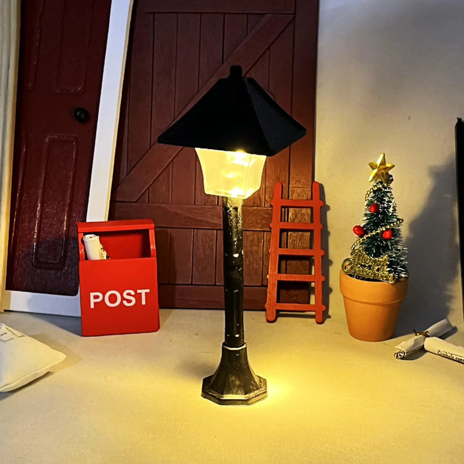 2Pcs Dollhouse Miniature Lamp Post 1:12 Scale Layout Street Light for Garden Micro Landscaping Pathway Decoration Accessories