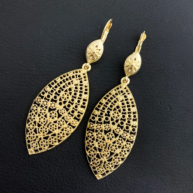 Buy Earrings Online | Royal Aura Gold Chandbali from Indeevari | Big  earrings gold, Online earrings, Buy earrings online