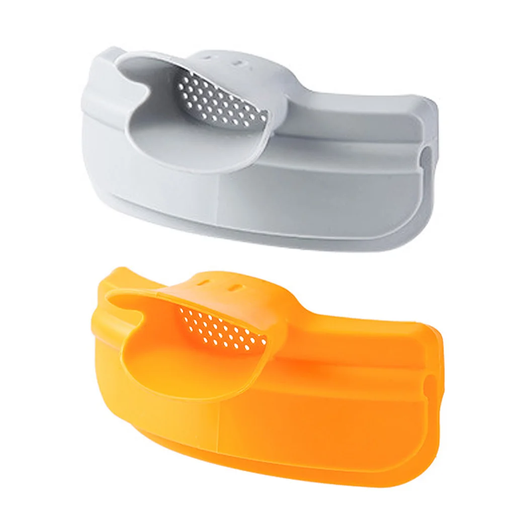TPR Pour Soup Funnel Pans Soup Spout Liquid Water Deflector Home Gadget