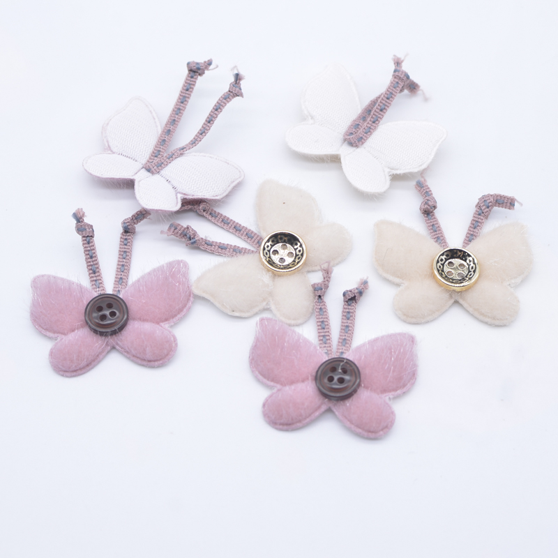 10 Stück 4,3 x 4,5 cm gepolsterter Plüsch-Schmetterling mit Knöpfen, Applikationen für DIY-Kleidung, Hut, Leggings, Kopfbedeckung, Schuhe, Nähflicken – Detail 3