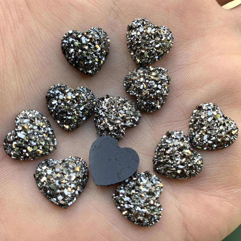 80 stücke Kristall AB 12mm Herz Flatback Harz Gepunktete Strass Cabochon Flache Rückseite Für Hochzeit Taste DIY Dekoration-HB26 – Detail 2