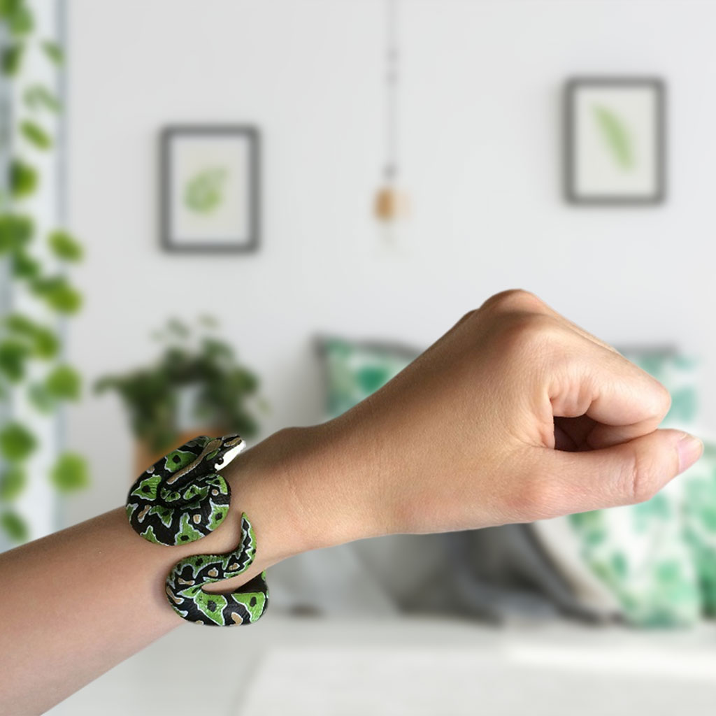 Funny Tricky Fake Snake Bracelet, Artificial Spoof Animal Model Wristband, Kids Novelty Jokes Toys for Halloween Party Gifts