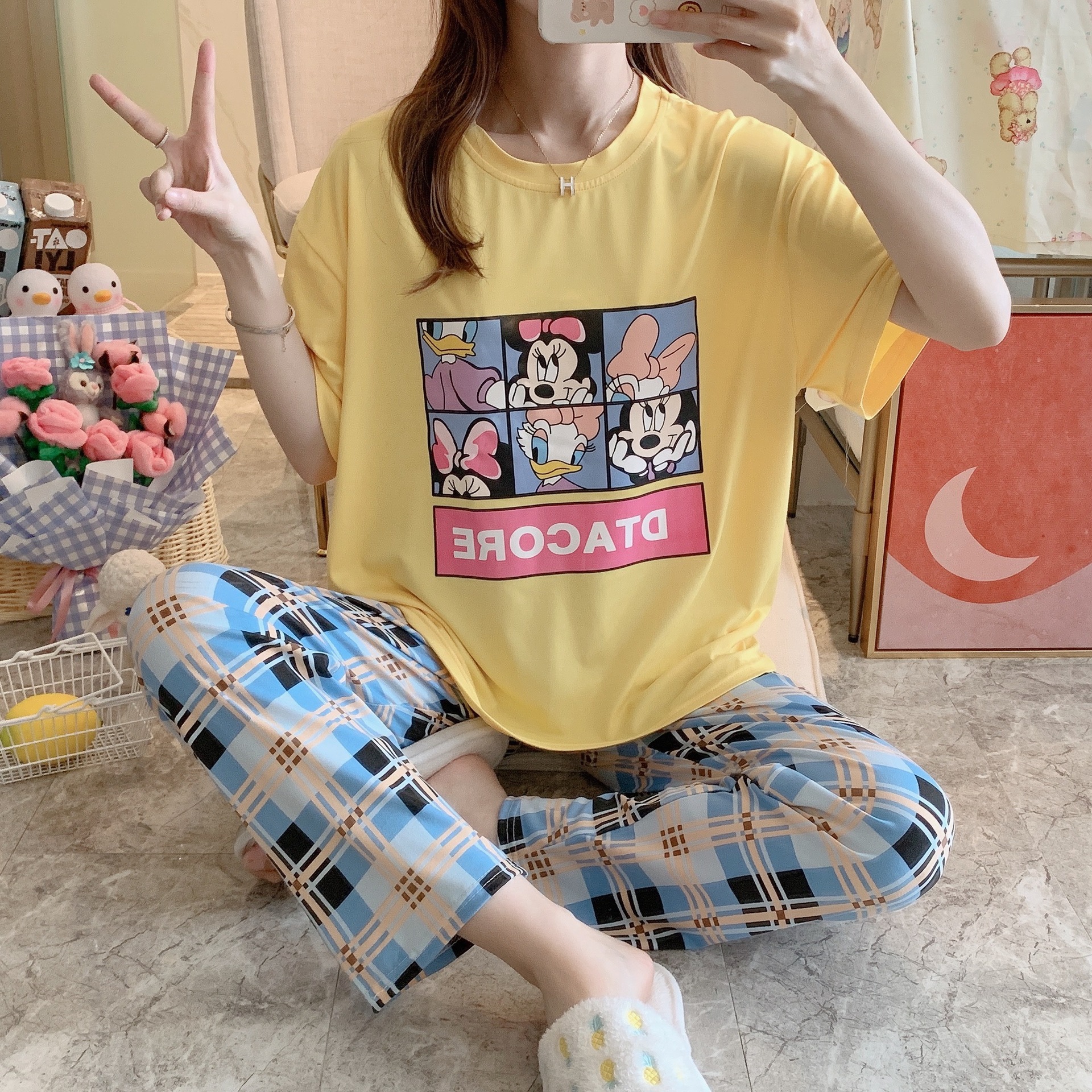 Calças de Manga Serviço de Casa Original Disney Minnie Mickey Pato Donald Daisy Curta Pijamas Feminino Solto Terno 2 Mamãe e Bebê
