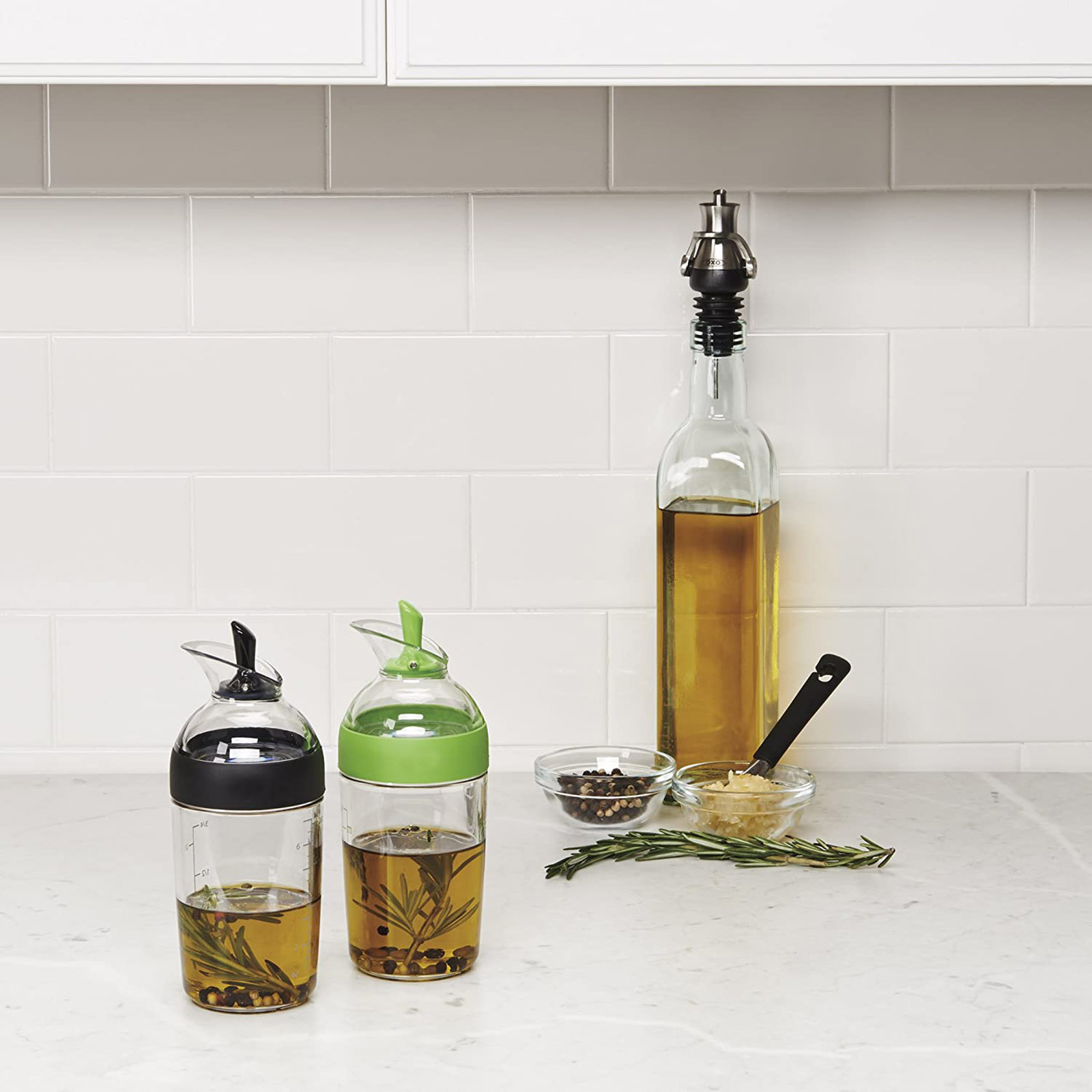 Salad Dressing Shaker Container Sauces Mixer Easy Pour with Measurement