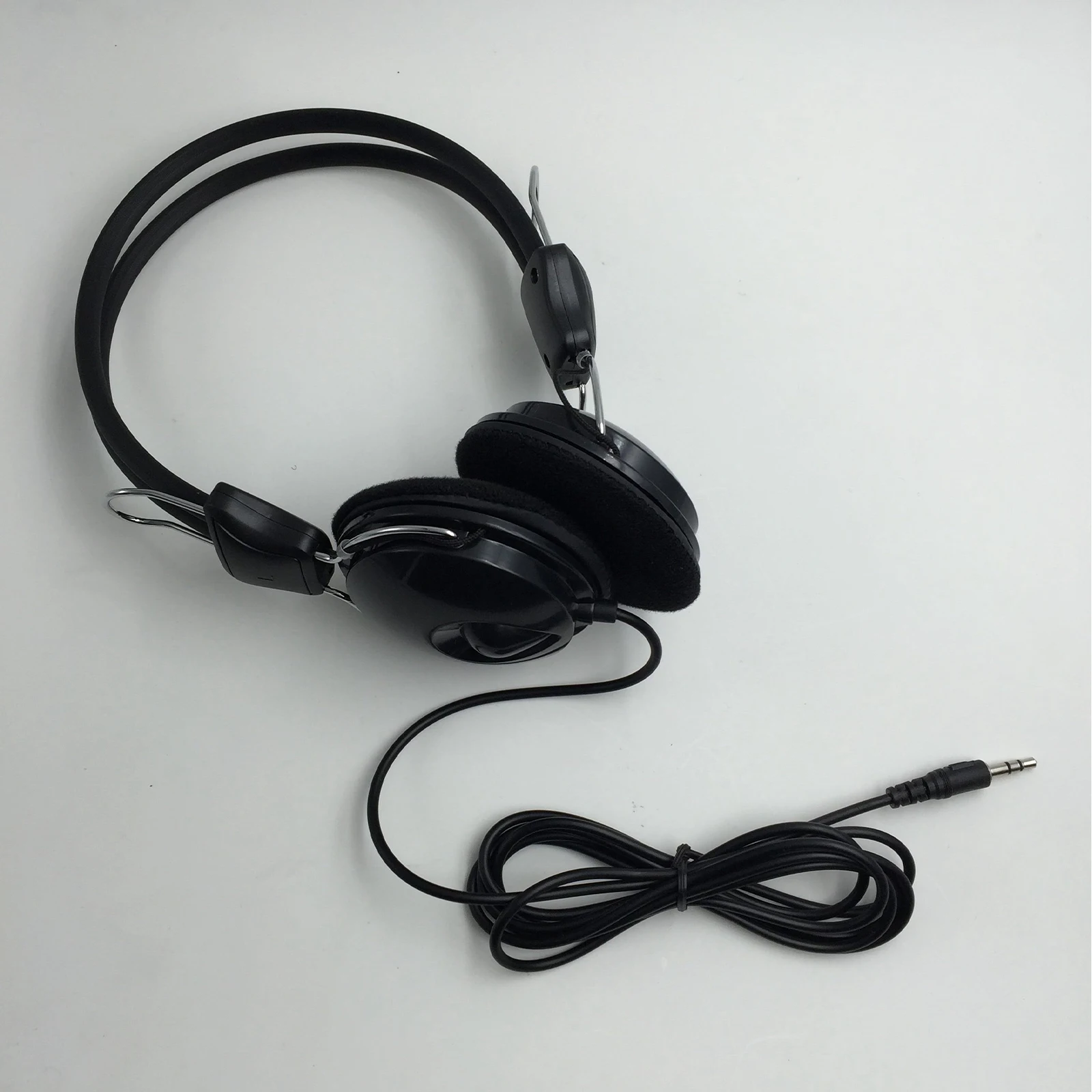Black Headphones w/ Wire & Ear Cushion, for Metal Detectors Use, Portable and Lightweight