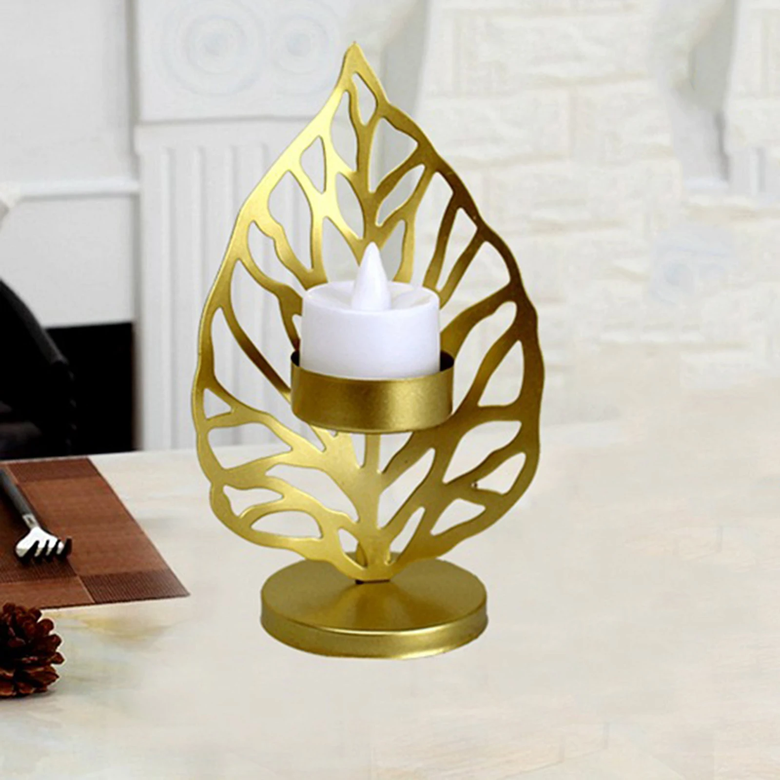 Nordic Home Decoration Leaf Candlestick Wrought Iron Candle Holder Leaf Model Crafts Living Room Decoration Holiday Decor Gifts