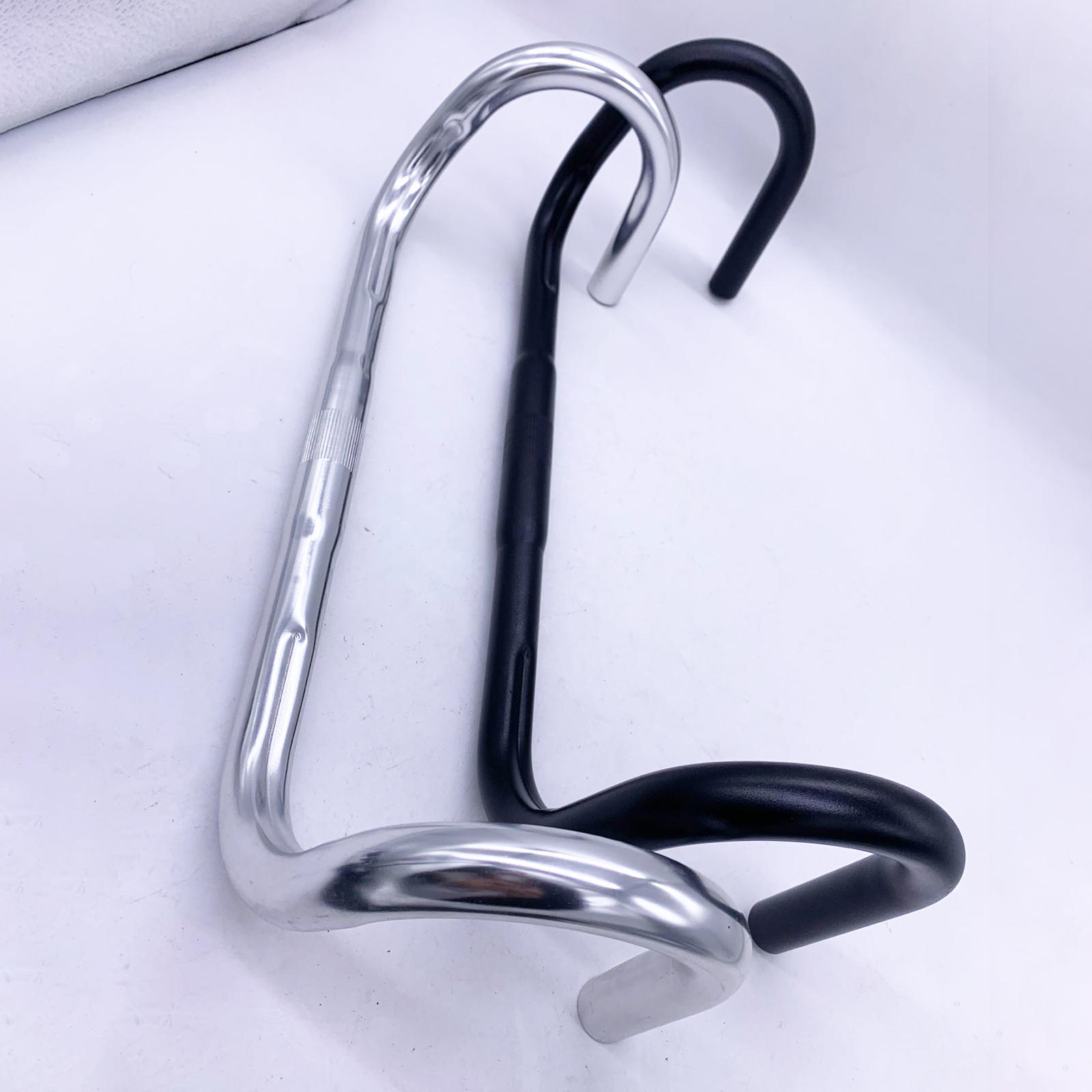 Fixed Gear DIY Racing Handlebar Cycling Accessories 420mm Racing Drop Bars Aluminum Alloy Bicycle Handlebars for Touring
