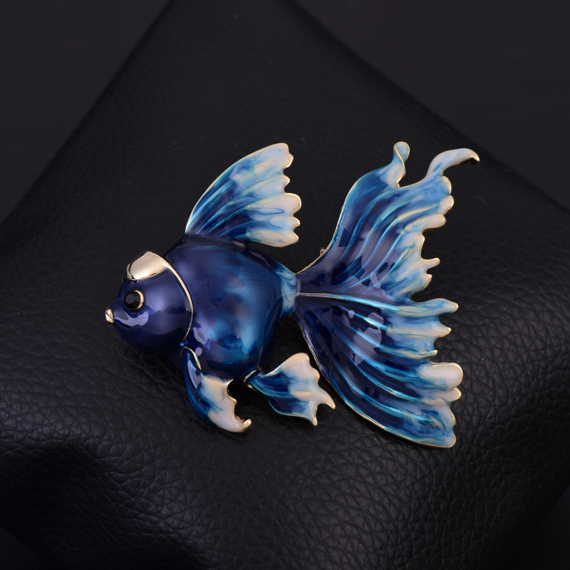 Fashion Gold FIsh Brooch Woman Men's Animal Red Fish Corsage Coat Pin Buckle Sweater Badge Brooches Accessories