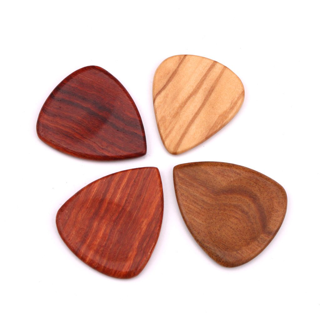 4x Guitar Plectrums Picks with 1x Iron Case Durable Finest Portable
