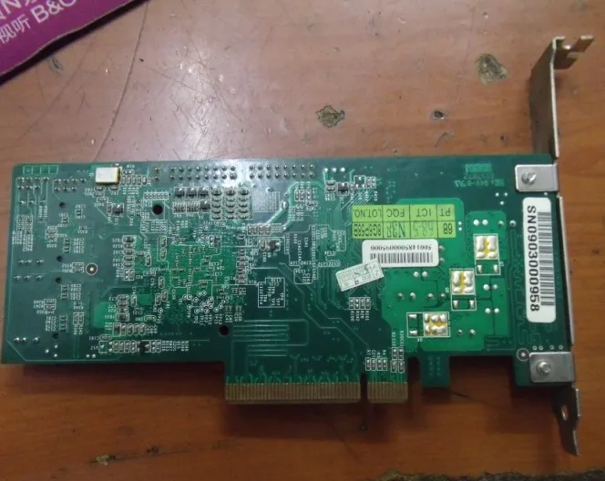 Gigabyte GC-RLE086-RH LSI 1068E HBA card 8-port SAS 2 X data cable 