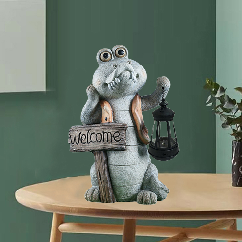 Crocodile Alligator Garden Light Statue Figurine Solar LED Lantern Light Decor
