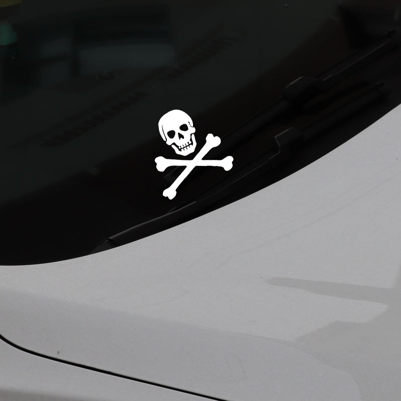 Auto Aufkleber Piraten Schädel Personalisierte Kreative Aufkleber Auto Dekoration Wasserdicht und Sonnencreme PVC 13*13cm – Detail 3