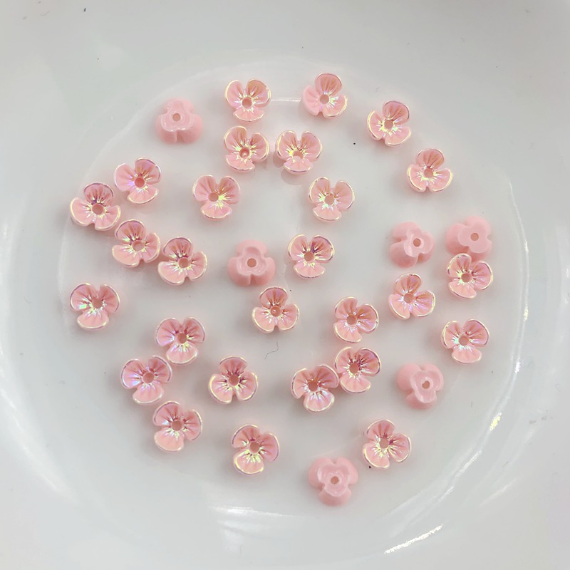 Description Picture 3 of item30PCS  fashion Style Nail Art 3D Rose Petal Resin Glazed Flowers Nail Art Accessories Rhinestone Decorations Manicure DIY Tips