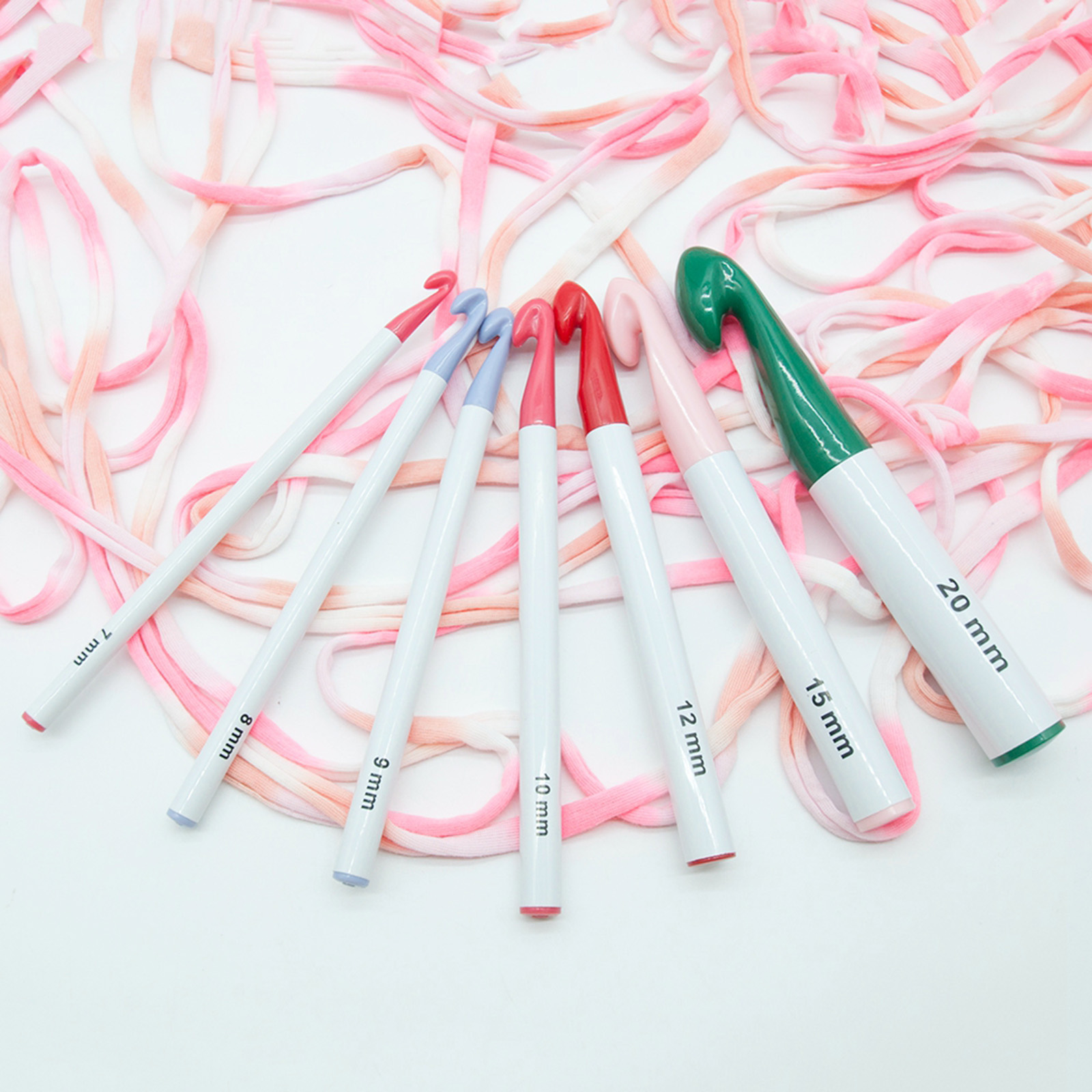 7pcs Crochet Hooks Different Sizes (7-20mm) Ergonomic Plastic Handle Crochet Knitting Needles Set DIY Craft Yarn Weaving Tools