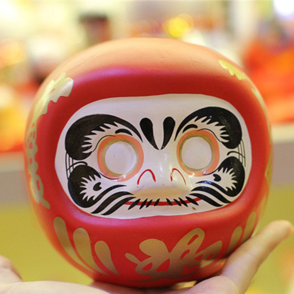 Japanese Daruma Doll Sculpture Business churinga for Good Luck Lucky Charm Fengshui Craft for Bookshelf Desktop Bedroom Decor