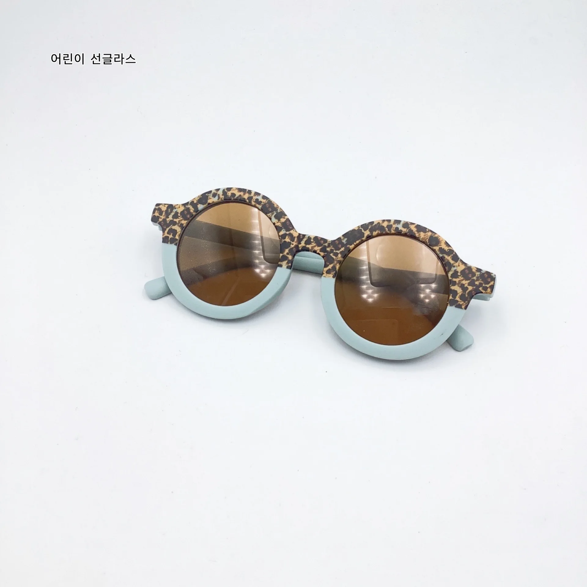 Cute Children Boy Girl Sunglasses 2022 Vintage Kids Leopard Double Color Round Shape Sunglasses UV400 Protection Classic baby stroller toys