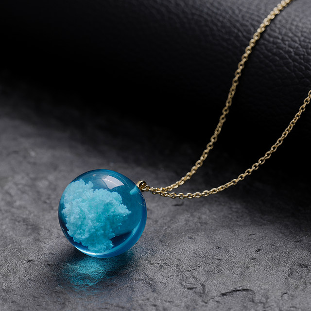 SKUSHOPS Blue Sky Cloud Resin Necklace