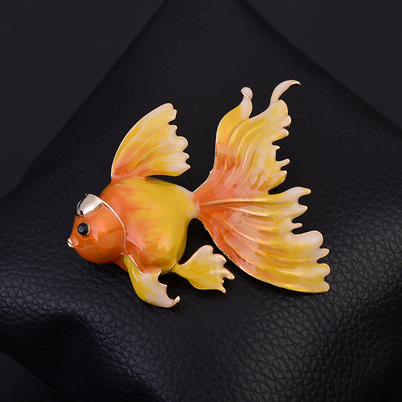 Fashion Gold FIsh Brooch Woman Men's Animal Red Fish Corsage Coat Pin Buckle Sweater Badge Brooches Accessories