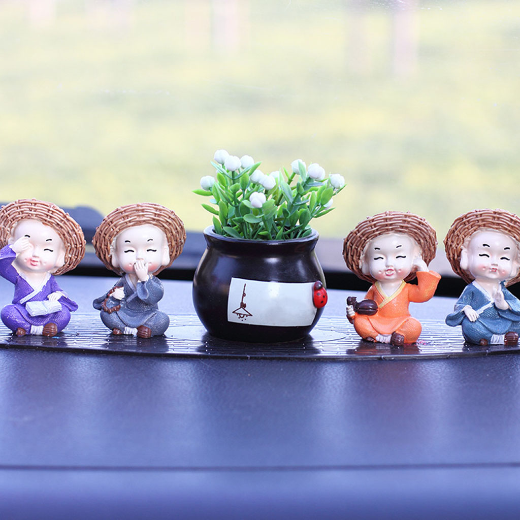 4pcs Car Ornaments Resin Cute Little Monk Figurine Doll Car Dashboard Decoration Buddha Home Car Interior Display Accessories