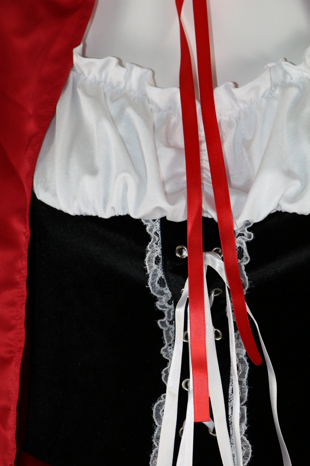 Seksikas Punamütsikese kostüüm naistele | kujundav pilt e-kaubamaja pildikogust