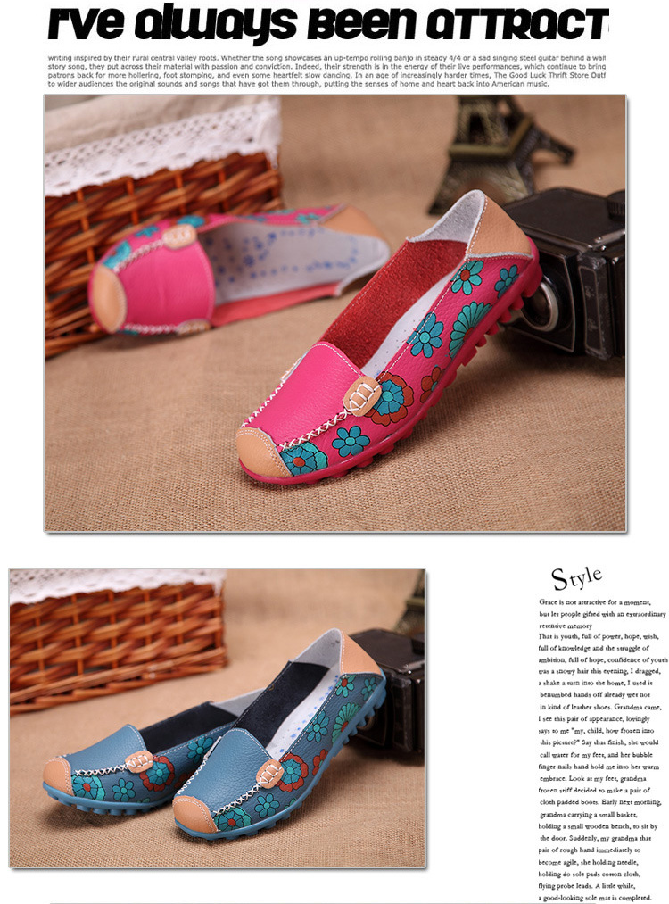 värvilised lillelised naiste kingad, üks paar roosa ja teine sinine, kaunistatud lillemustritega