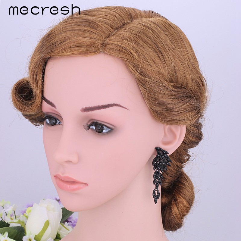 Uhked ja pidulikud kõrvarõngad | kujundav pilt e-kaubamaja pildikogust