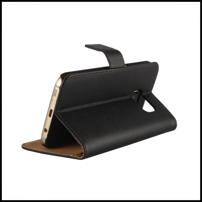 must telefoniümbris Samsungi mudelile, mis on avatud ja toetab telefoni horisontaalselt