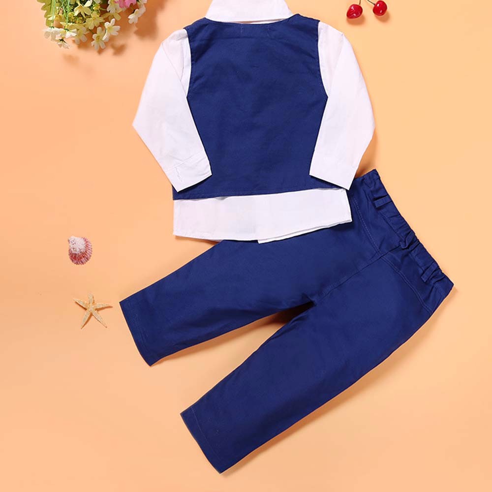 poiste neljaosaline komplekt, mis koosneb valgest särgist, sinisest vestist ja pükstest