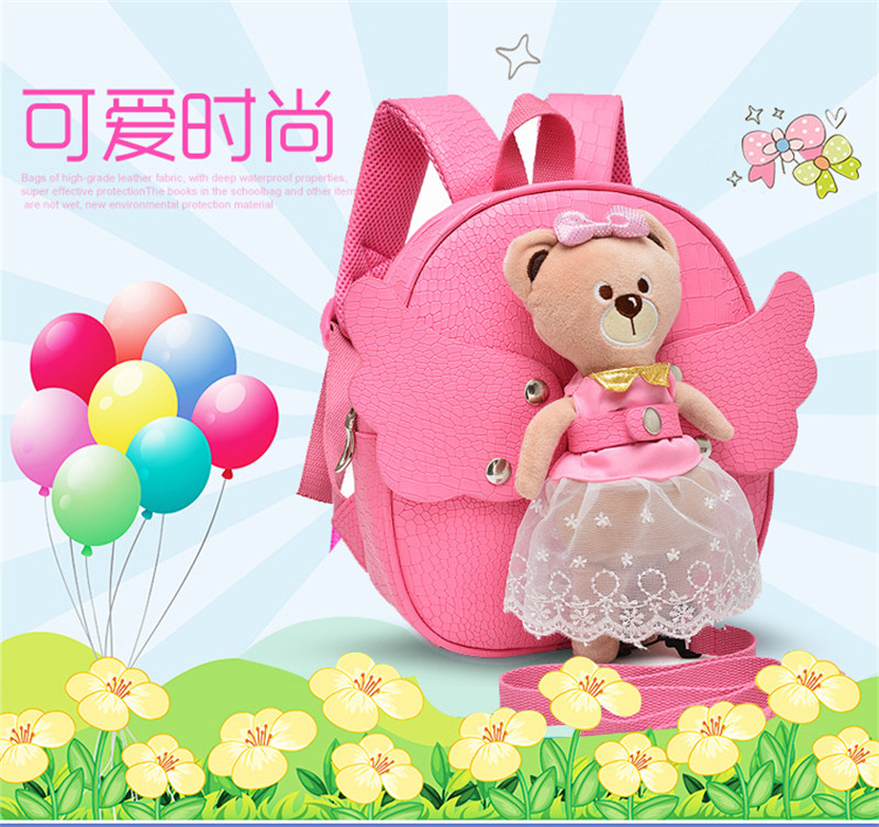 Seljakott karu ja inglitiibadega | kujundav pilt e-kaubamaja pildikogust